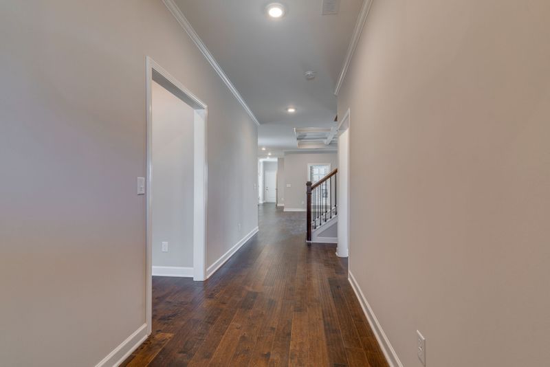 6050 Parkhaven Blvd, Hermitage, TN 37076