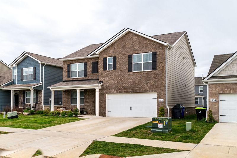 1318 Rosewood Dr, White House, TN 37188