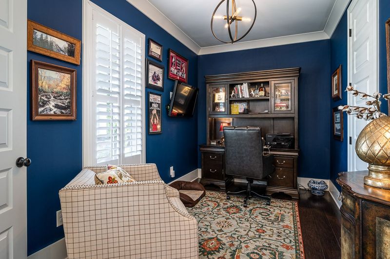 6621 Flushing Dr, College Grove, TN 37046