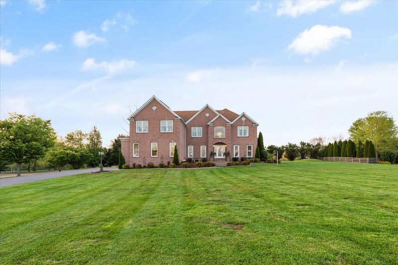 2125 Homestead Ln, Franklin, TN 37064