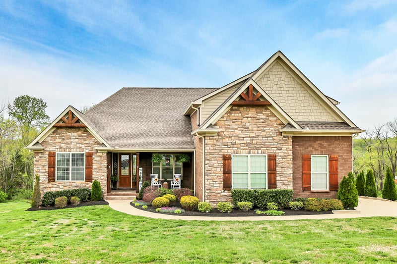 5228 Mead Park Dr, Thompsons Station, TN 37179