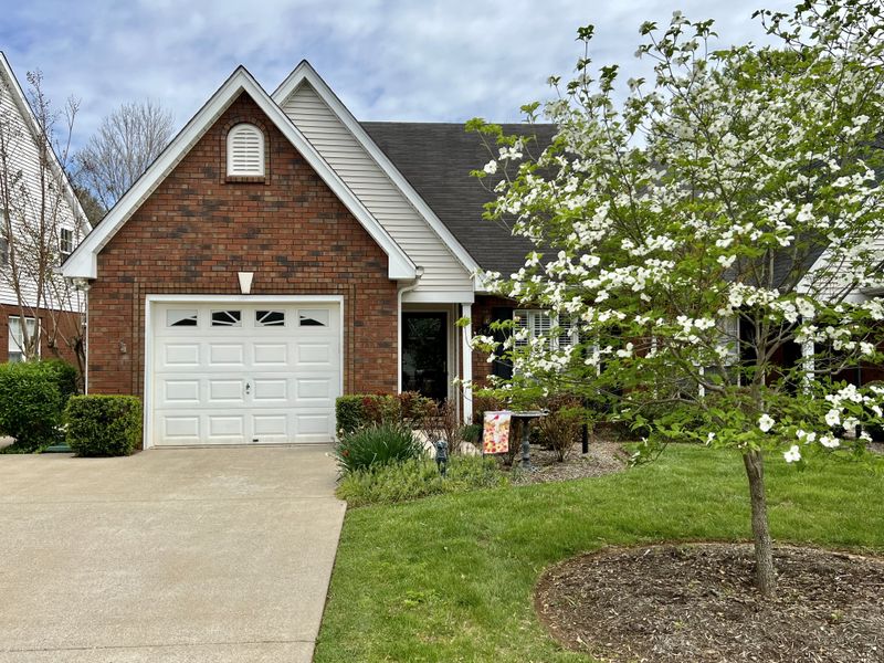 641 Stonetrace Dr, Murfreesboro, TN 37128