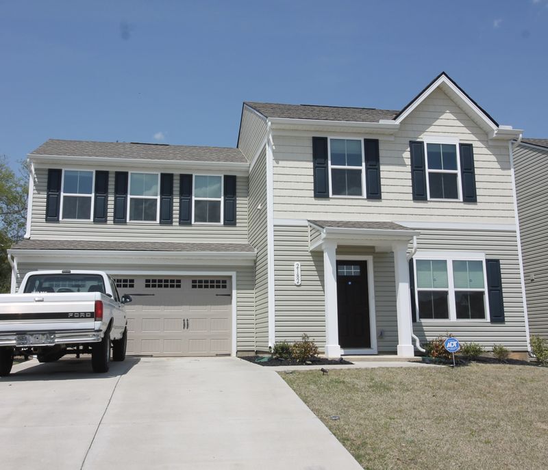 2182 Brokeshire Dr, White House, TN 37188