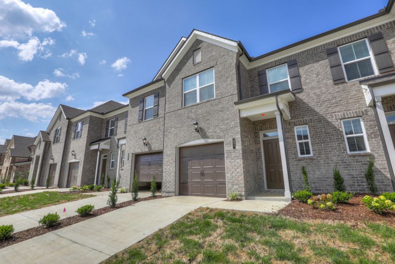 334 Cheval Dr, Gallatin, TN 37066