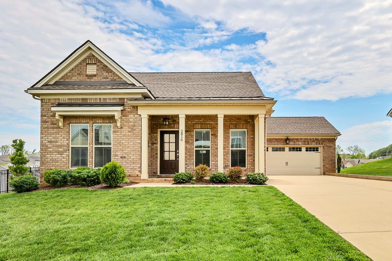 2816 Trentview Ln, Columbia, TN 38401