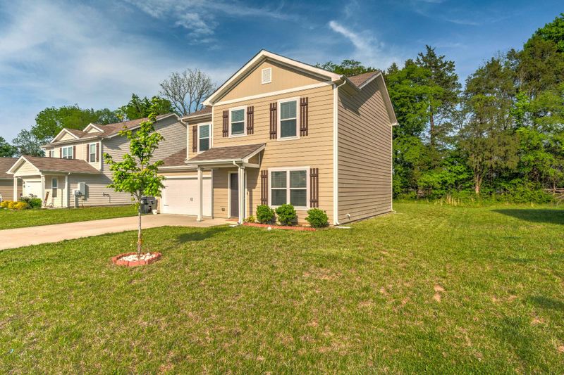 3220 Dizzy Dean Dr, Murfreesboro, TN 37128