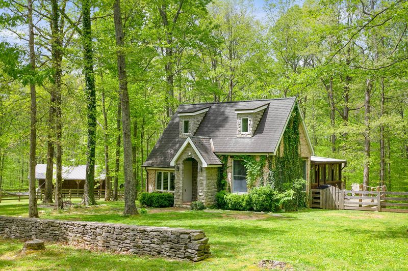 5672 Pinewood Rd, Franklin, TN 37064