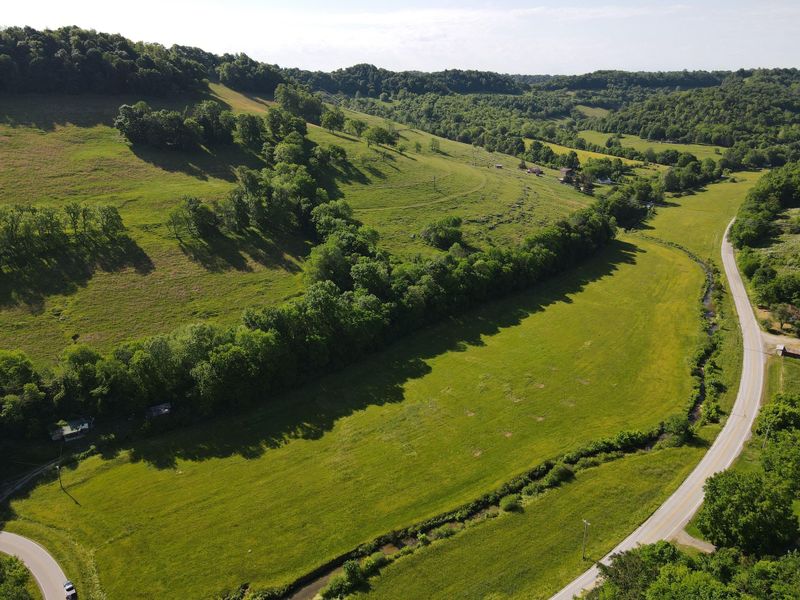 16 Austin Ln, Chestnut Mound, TN 38552