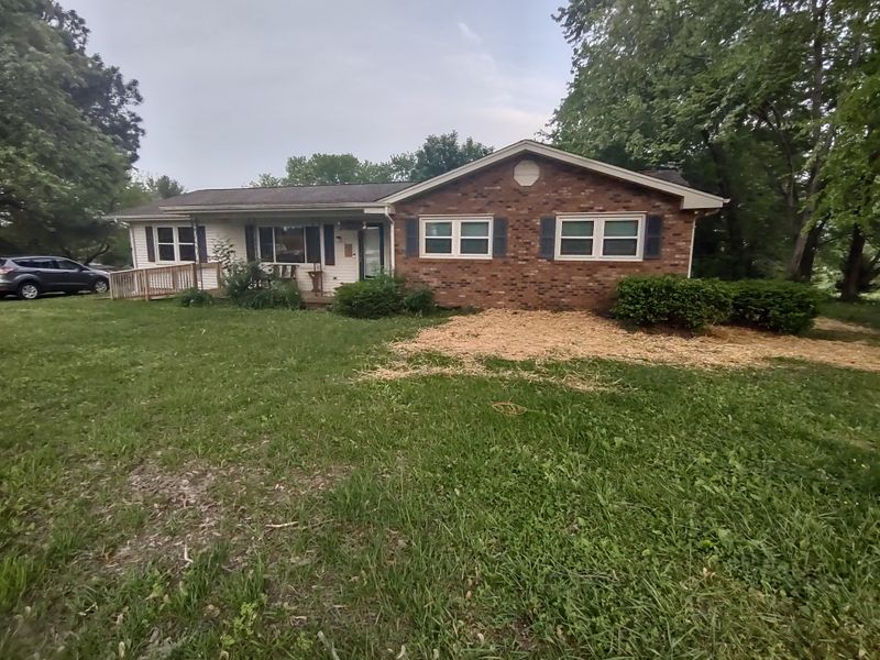 3833 Robert Pryor Rd, Springfield, TN 37172