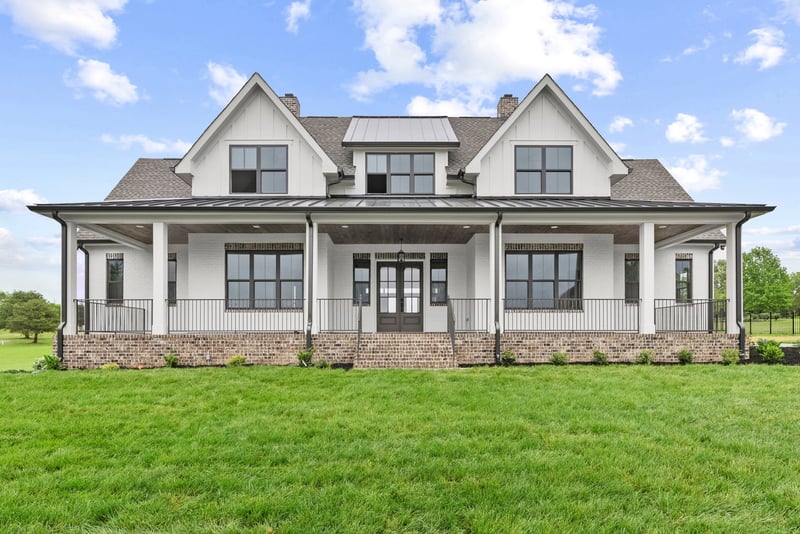 4215 Ironwood Dr, Greenbrier, TN 37073