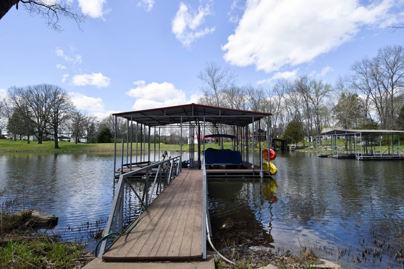 338 Odoms Bend Rd, Gallatin, TN 37066