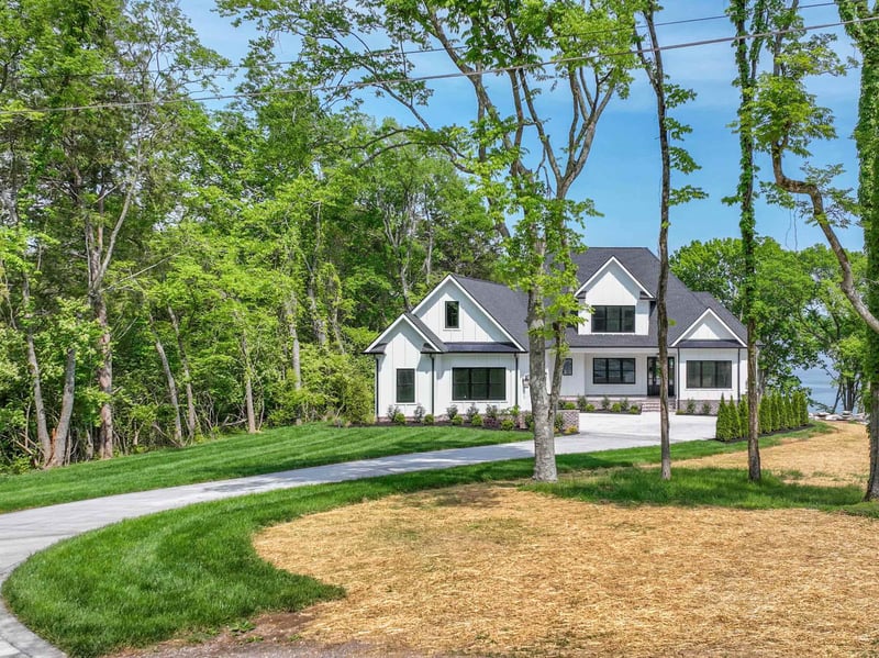 1094 Hickory Harbor Dr, Gallatin, TN 37066
