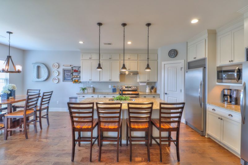 5531 Stonefield Dr, Smyrna, TN 37167