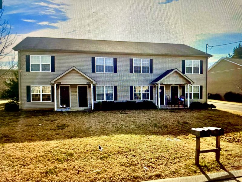 1316 Benley St, Murfreesboro, TN 37130