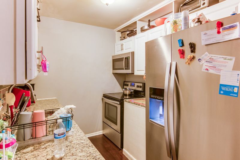 550 Harding Pl #D102, Nashville, TN 37211