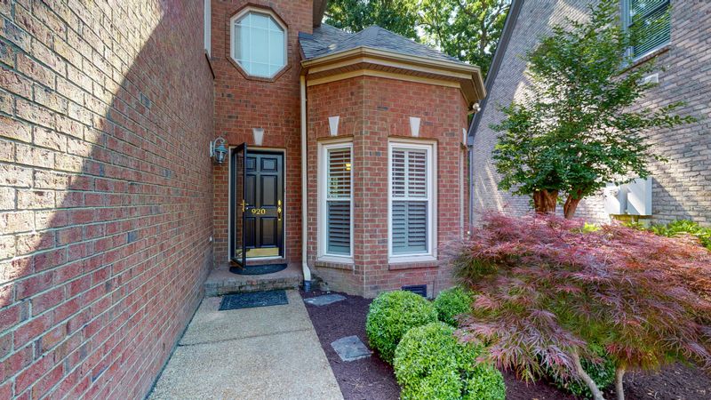 920 Cherry Plum Ct, Nashville, TN 37215