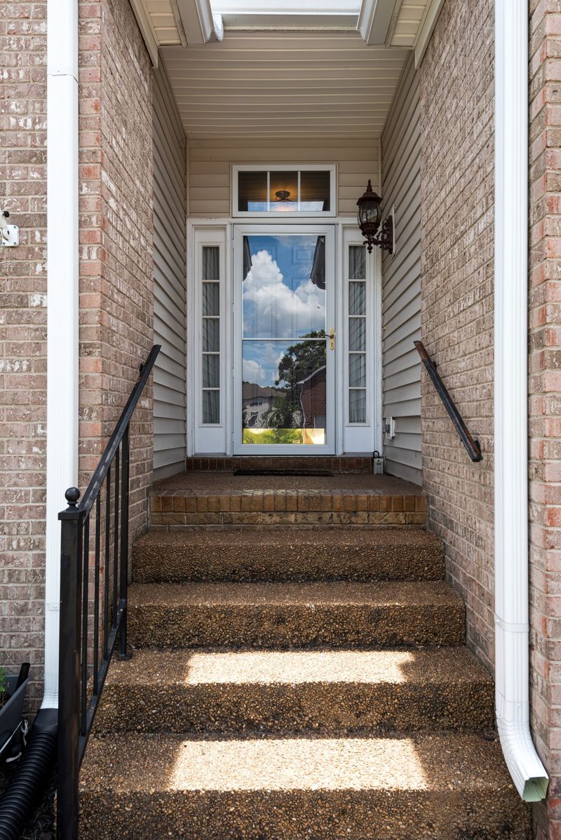 607 Dunbrooke Ct, Franklin, TN 37064