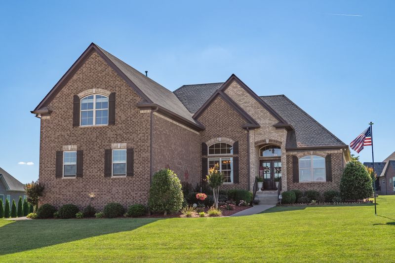 1006 Double Tree Ln, Gallatin, TN 37066