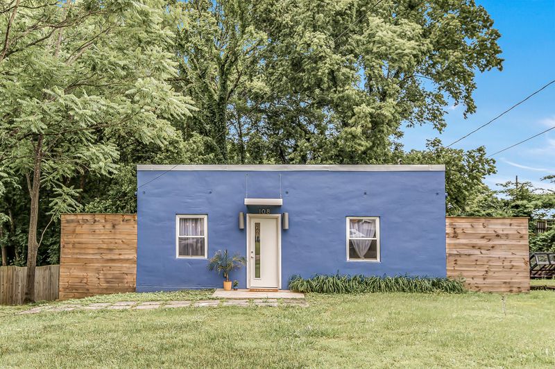 108 Dellway Dr, Nashville, TN 37207