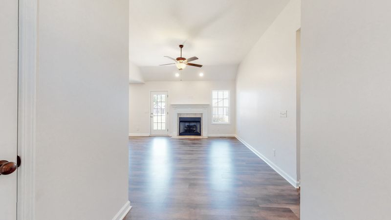 329 Brandywine Ln, Springfield, TN 37172