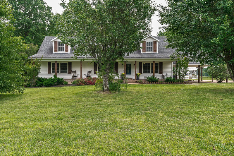 5668 31e Hwy, Westmoreland, TN 37186