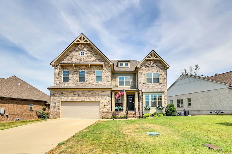 1142 Batbriar Rd, Murfreesboro, TN 37128