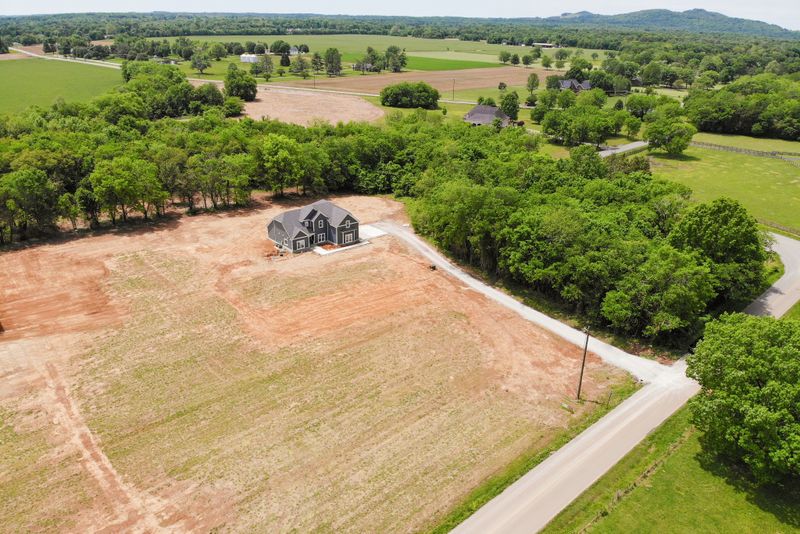 1581 Harrison Rd, Murfreesboro, TN 37128