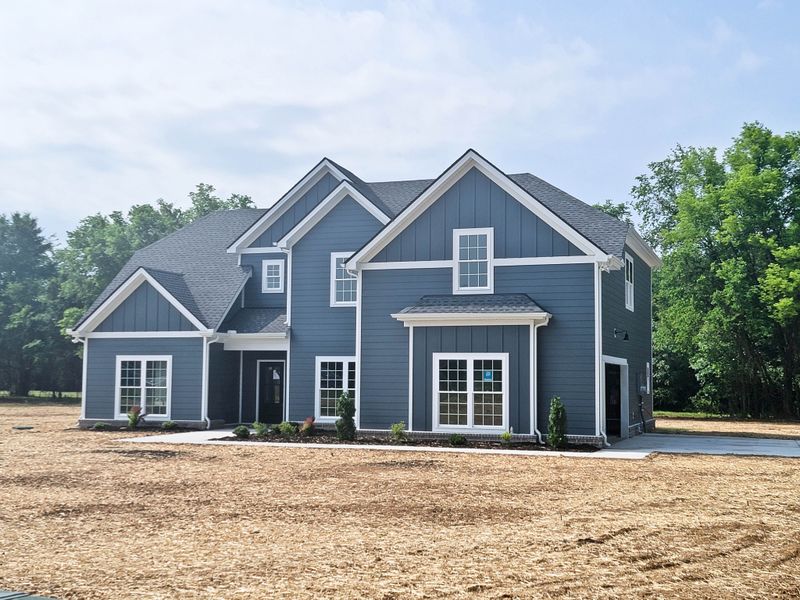 1581 Harrison Rd, Murfreesboro, TN 37128