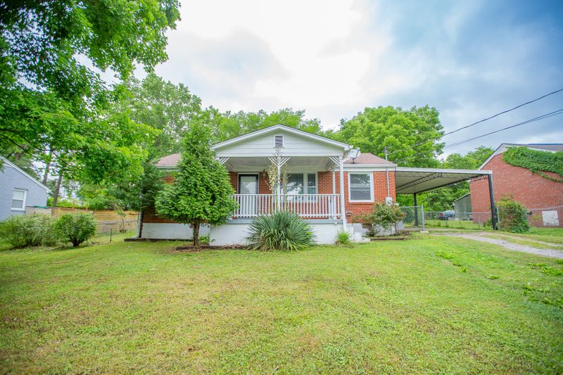 324 Luna Dr, Nashville, TN 37211