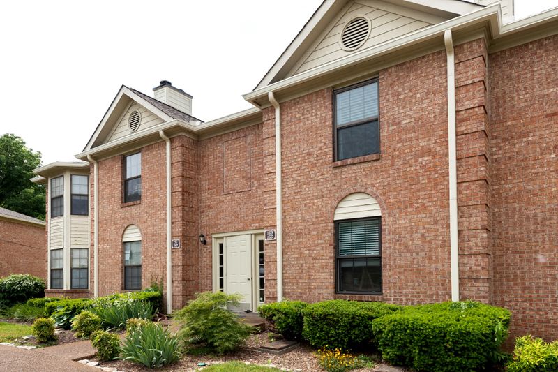 159 Ellington Pl, Madison, TN 37115