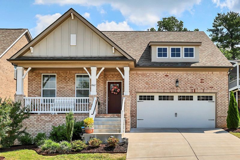 1062 Nave Ct E, Nashville, TN 37214