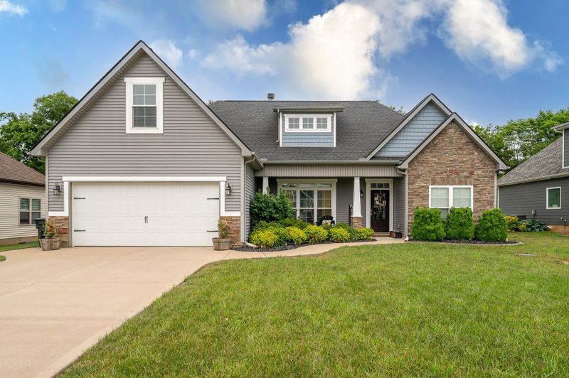 676 Laurel Ln, Murfreesboro, TN 37127