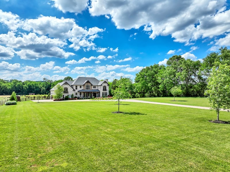 271 Kirk Ln, Gallatin, TN 37066