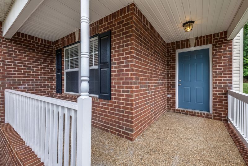 1652 Bridgecrest Dr, Antioch, TN 37013