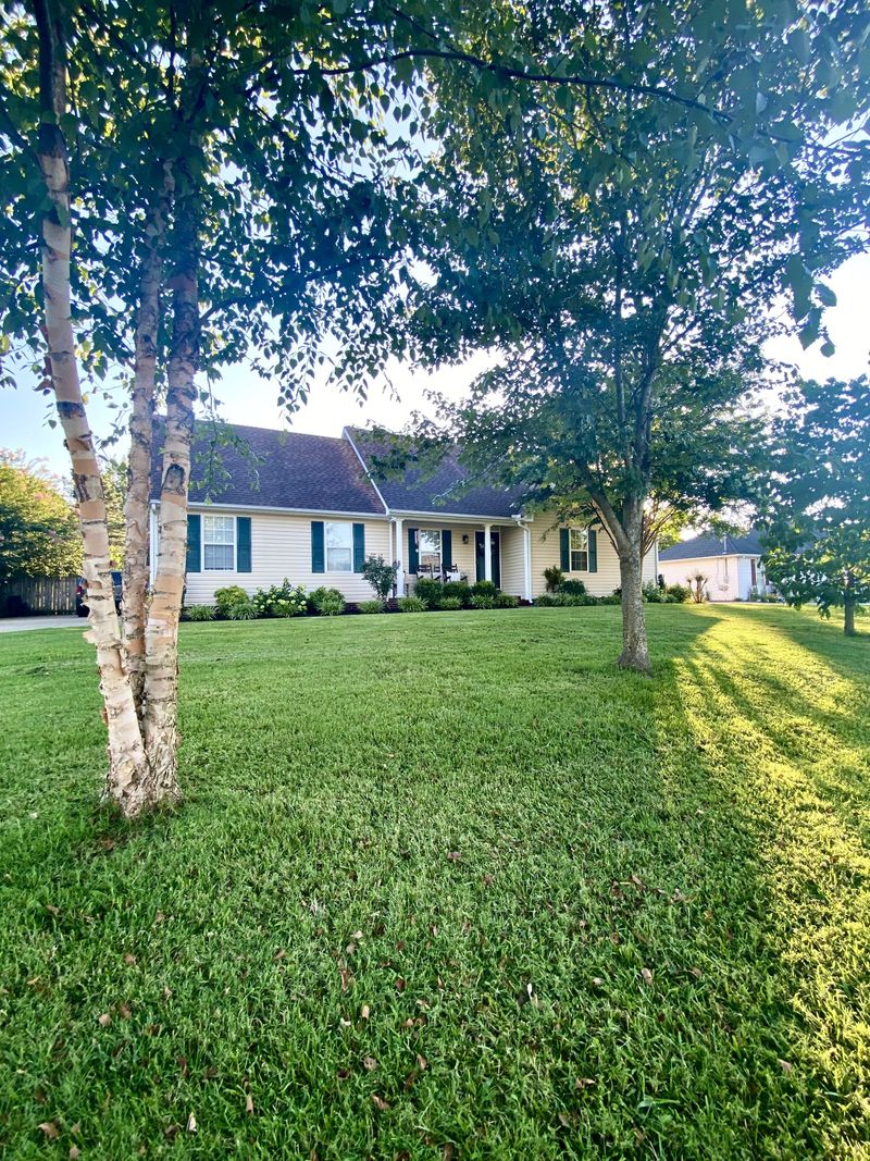 2714 Lone Oak Dr, Murfreesboro, TN 37128