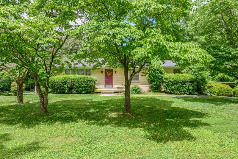 202 Hurst Dr, Old Hickory, TN 37138