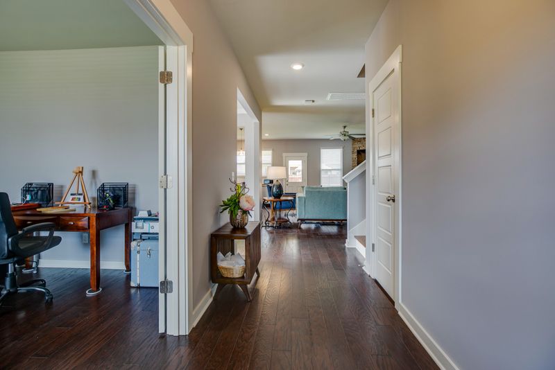 904 Sapphire Dr, Murfreesboro, TN 37128