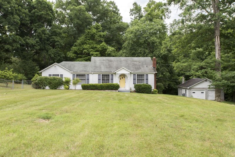 1491 Highway 48 S, Dickson, TN 37055