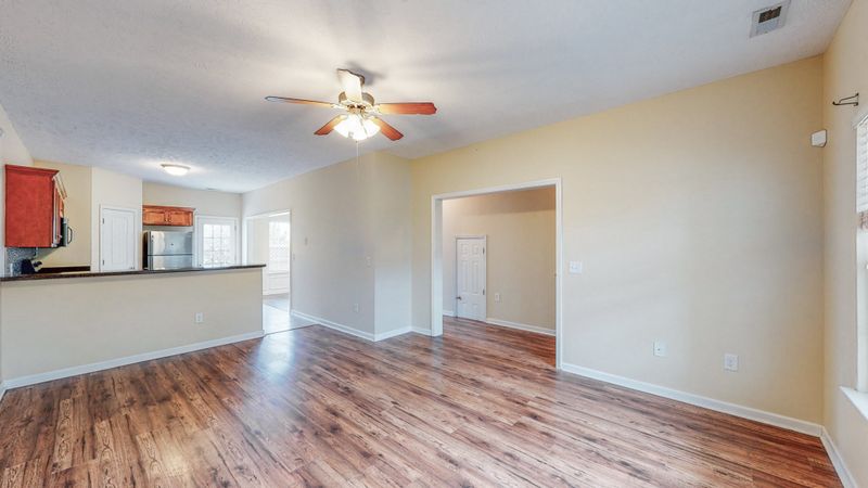 2447 New Holland Cir, Murfreesboro, TN 37128