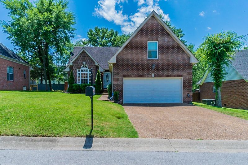 6640 Ascot Dr, Antioch, TN 37013