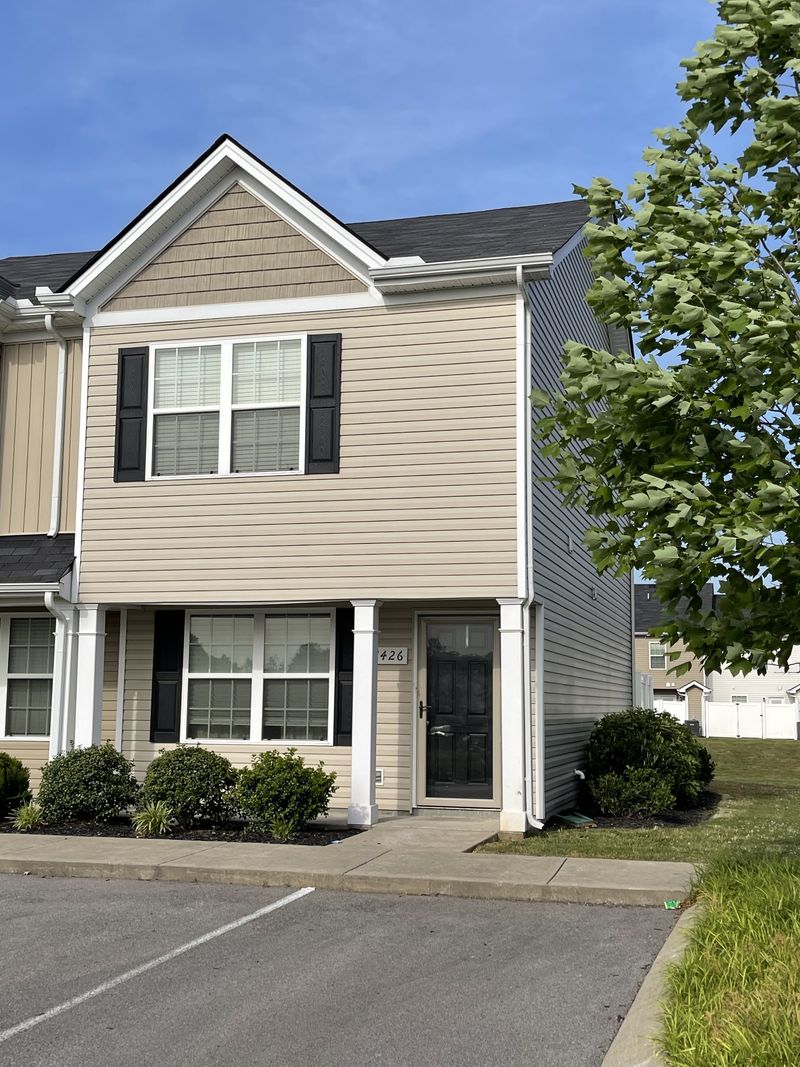1426 Orange Ct, Murfreesboro, TN 37130