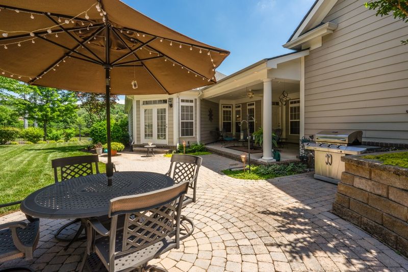 512 Eden Park Dr, Franklin, TN 37067
