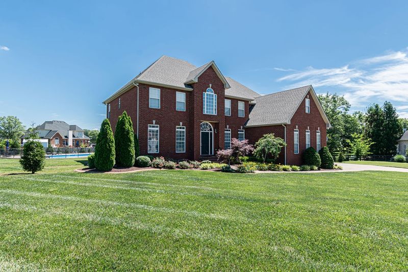 211 Apricot Ln, Murfreesboro, TN 37129