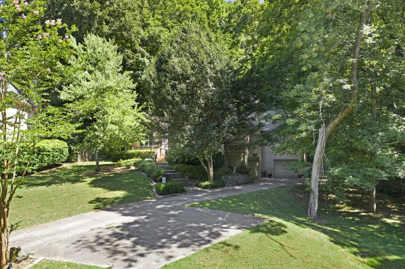 166 Hicks Rd, Nashville, TN 37221