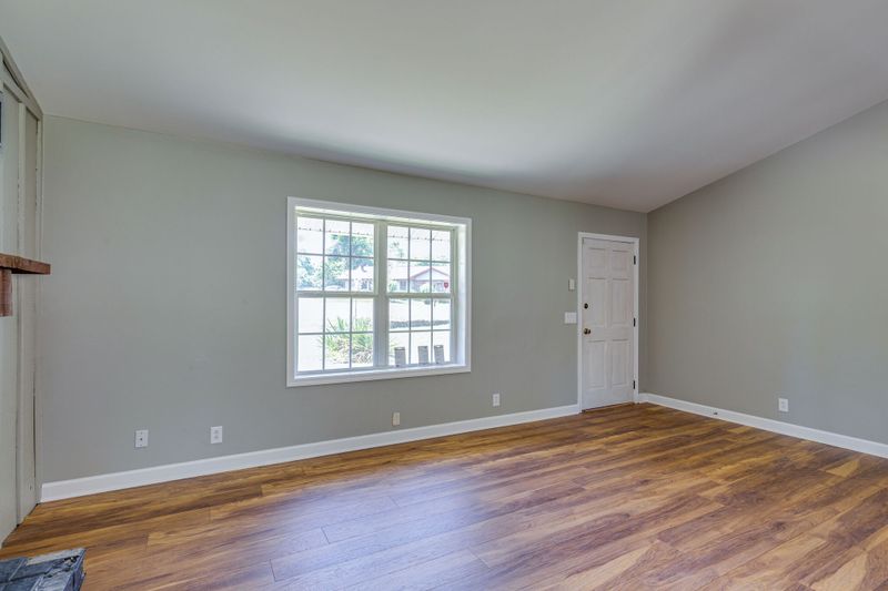 904 Forest Dl, Hermitage, TN 37076
