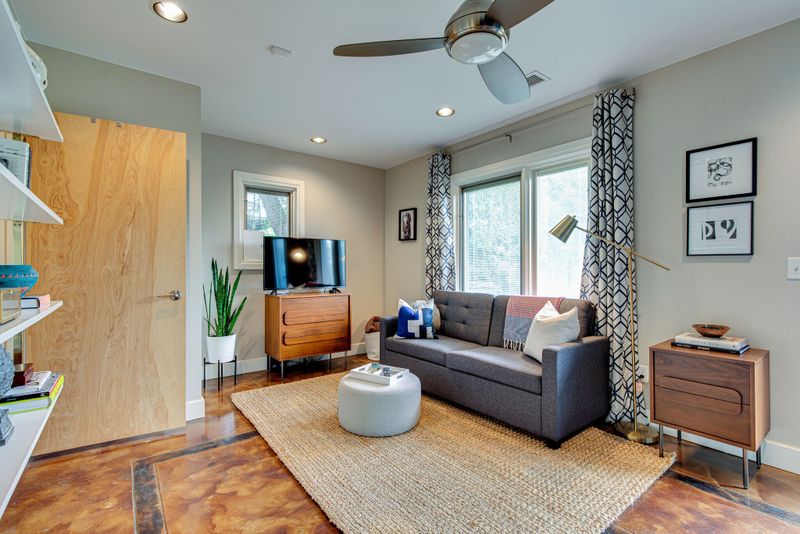 314 Van Buren St, Nashville, TN 37208