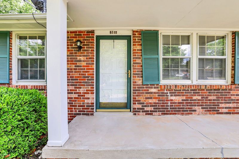 2110 Arrow Ct, Murfreesboro, TN 37127