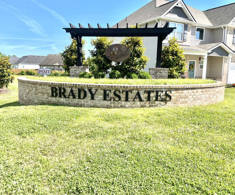 2226 Pathfinder Dr, Murfreesboro, TN 37127