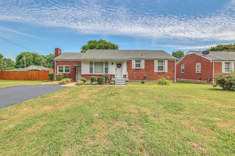 2934 Mccampbell Ave, Nashville, TN 37214