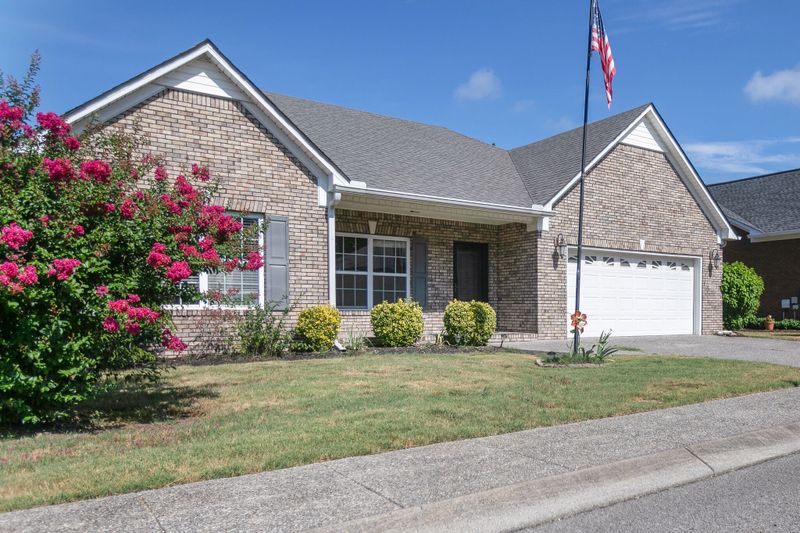 1728 Auburn Ln, Columbia, TN 38401
